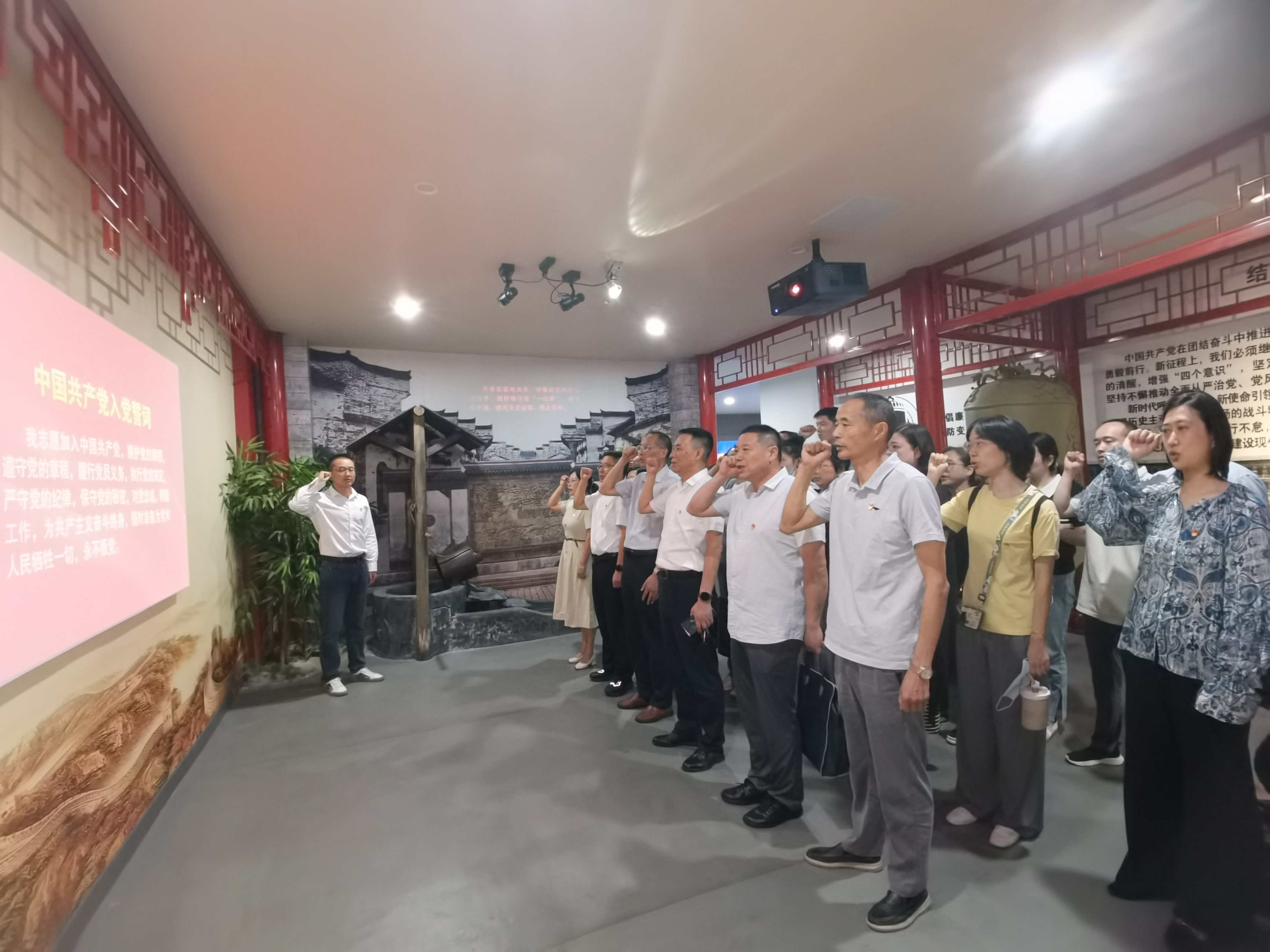 市委党校赴安庆市检察院廉政教育基地开展警示教育